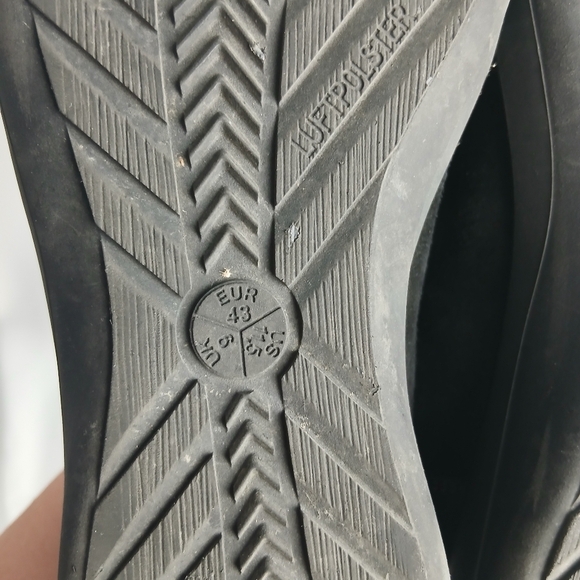 ARA Women Gray And Black Suede Flat Shoes Velcro Closure Size 11.5 - Picture 9 of 11